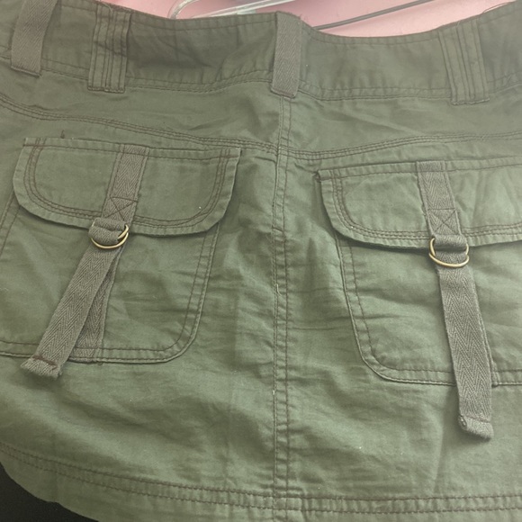 Cute khaki mini skirt - Picture 8 of 8